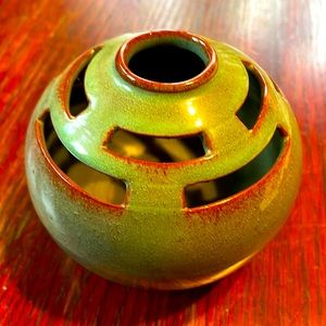 Cape Code souvenir vase green blue in color